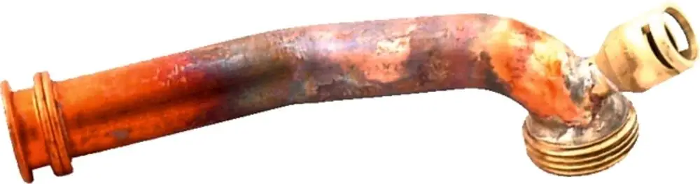 Wärmetauscherverrohrung für Brenner, präsentiert in kupferfarbenem Metall mit Verschraubung, geeignet für Wolf CGU/CGG-2 Modelle.